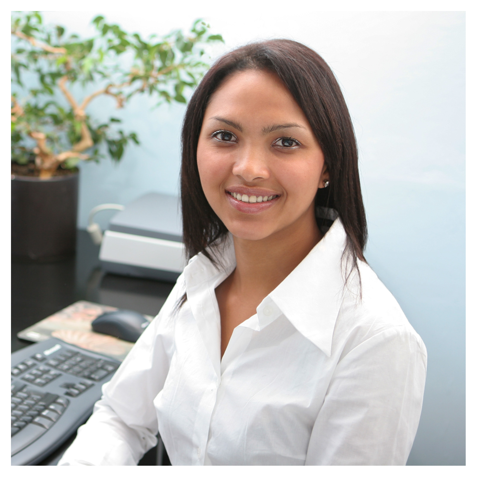 Portrait photography for corporate marketing: Friendly receptionist